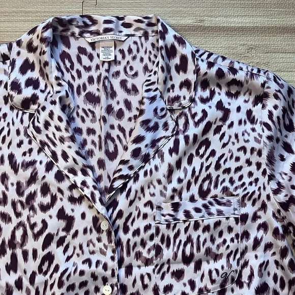 Victoria Secret Purple Cream Leopard Button Down Pajama Top Women's Size Large - Picture 5 of 7